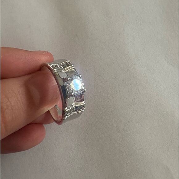 NWT moissanite size 12 silver ring with GRA certification - Picture 2 of 7